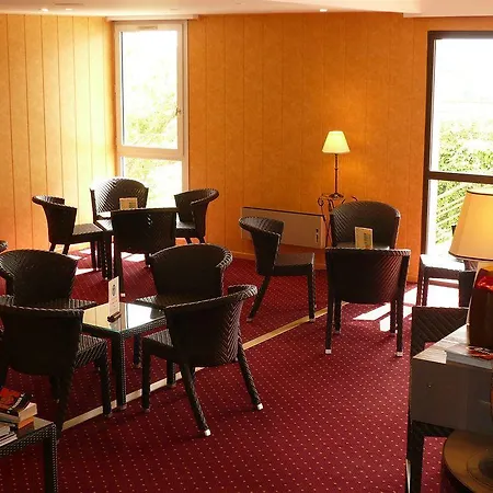 Отель Logis Luccotel Cosy 2*