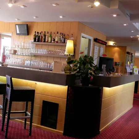 Отель Logis Luccotel Cosy Тур