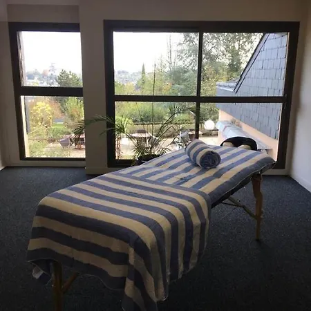 Hotel Logis Luccotel Cosy Loches