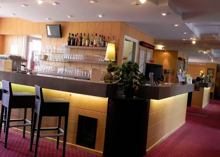 Hotel Logis Luccotel Cosy Tours